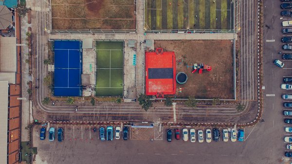 Welche Ernährungsstrategien unterstützen das Krafttraining optimal?